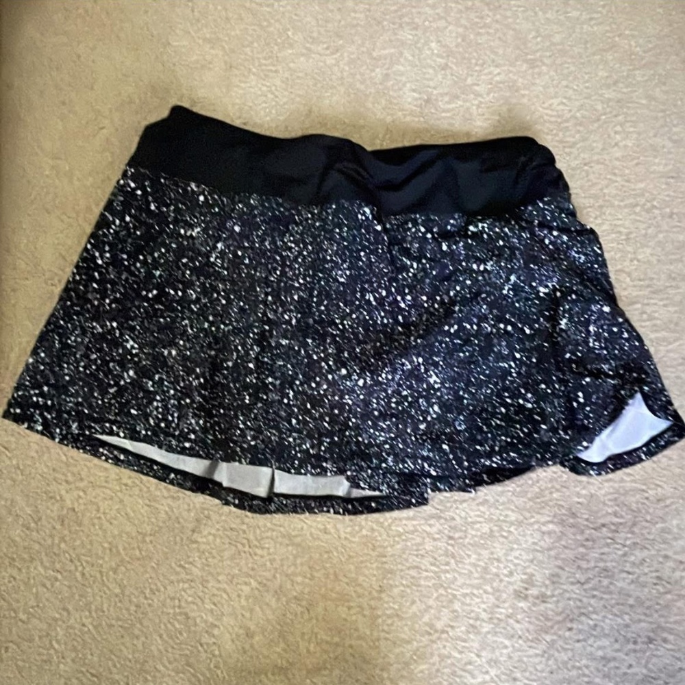 Lululemon circuit breaker size 10